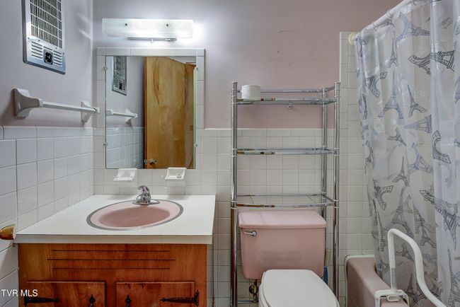 337 Highway 107, House other with 3 bedrooms, 2 bathrooms and null parking in Jonesborough TN | Image 17
