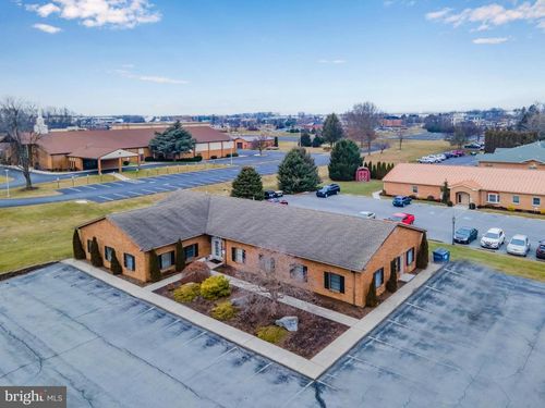 5 Brookwood Ave, CARLISLE, PA, 17015-9576 | Card Image