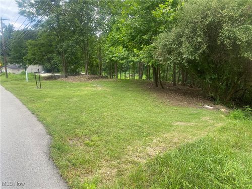 1133 Highland Ave, Williamstown, WV, 26187-9602 | Card Image