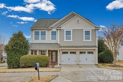 101 S Cromwell Dr, Mooresville, NC, 28115-2977 | Card Image