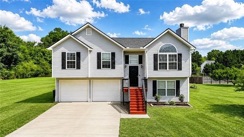 137 Terry Ln, Adairsville, GA, 30103-3462 | Card Image