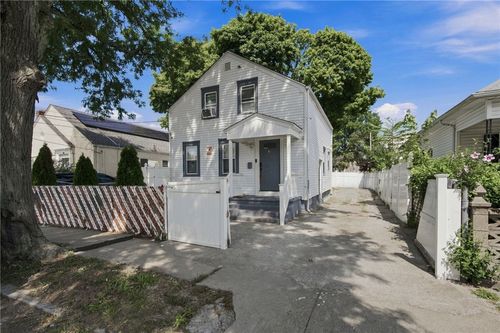 19 Carr St, Providence, RI, 02905-1311 | Card Image