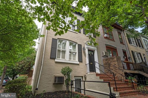 1640 33rd St Nw, WASHINGTON, DC, 20007-2749 | Card Image