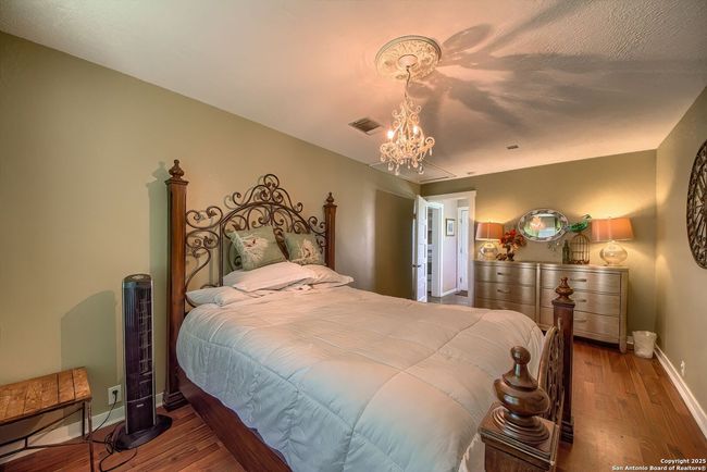 660 Ranch Road 1, House other with 3 bedrooms, 1 bathrooms and null parking in Stonewall TX | Image 13