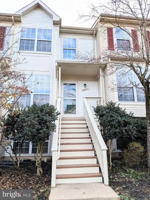 14171 Autumn Cir, CENTREVILLE, VA, 20121-3857 | Card Image