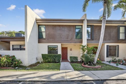 47-1261 Nw 99th Ter, Pembroke Pines, FL, 33024-4346 | Card Image