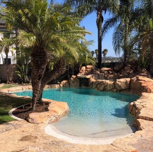 27452 Avanti Dr, Mission Viejo, CA, 92692-5180 | Card Image