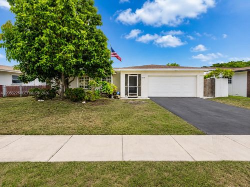 8210 Nw 68th Ter, Tamarac, FL, 33321-5017 | Card Image