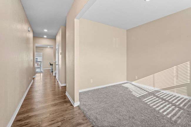 5506 145 Th St, Home with 5 bedrooms, 4 bathrooms and null parking in Urbandale IA | Image 4