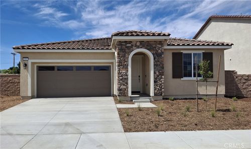2587 Moonshimmer St, Hemet, CA, 92543-8413 | Card Image