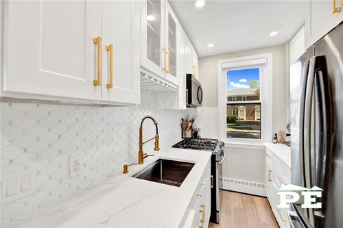 91d-2018 57th St, Brooklyn, NY, 11204-2067 | Card Image