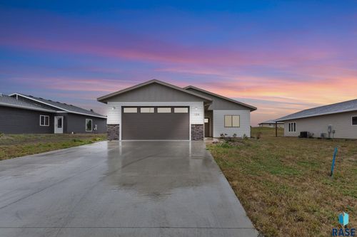 1004 S 6th Ave Avenue, Rock Rapids, IA, 51246 | Card Image