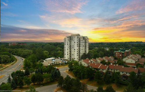607-255 Keats Way, Waterloo, ON, N2L6N6 | Card Image