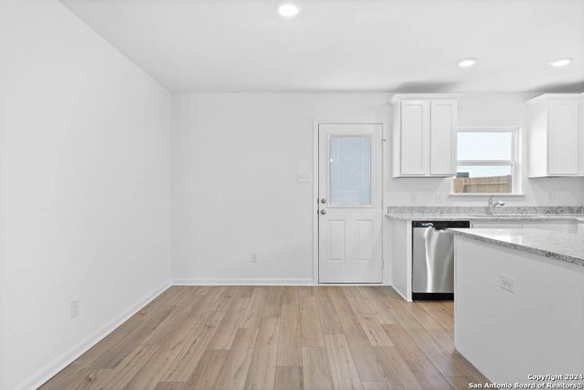 10946 Delight Grv, House other with 2 bedrooms, 2 bathrooms and null parking in Converse TX | Image 5