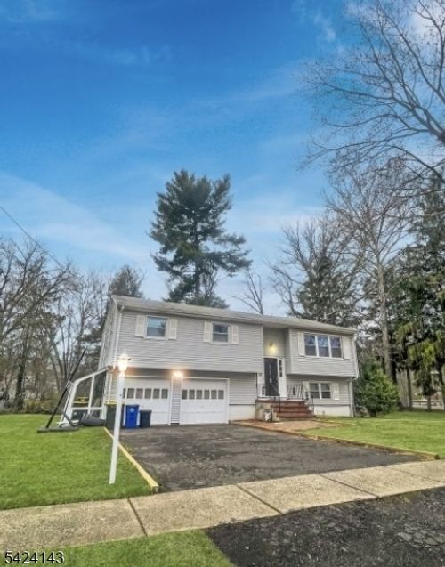 337 Jamestown Rd, Bridgewater, NJ, 08807-3021 | Card Image