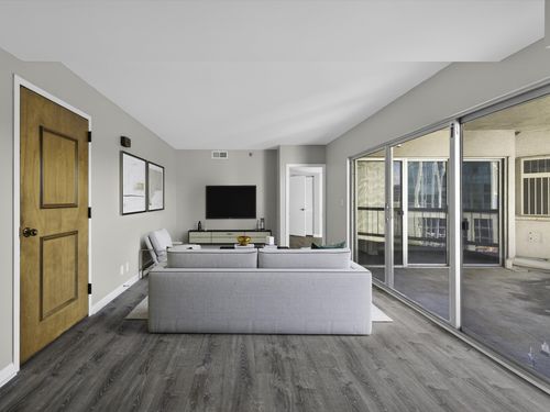 apt-901-900 19th Ave S, Nashville, TN, 37212-2155 | Card Image