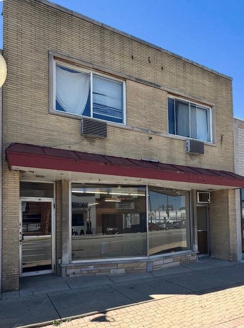 6735 Cermak Road, Berwyn, IL, 60402 | Card Image