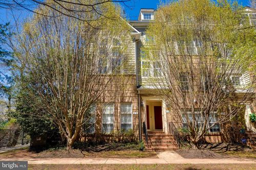 7168 Little Thames Dr, GAINESVILLE, VA, 20155-4019 | Card Image