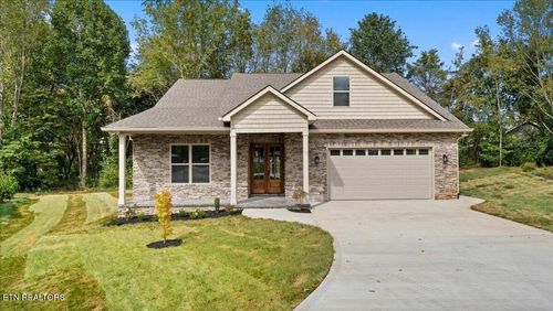 131 Utsesti Ln, Loudon, TN, 37774-2767 | Card Image
