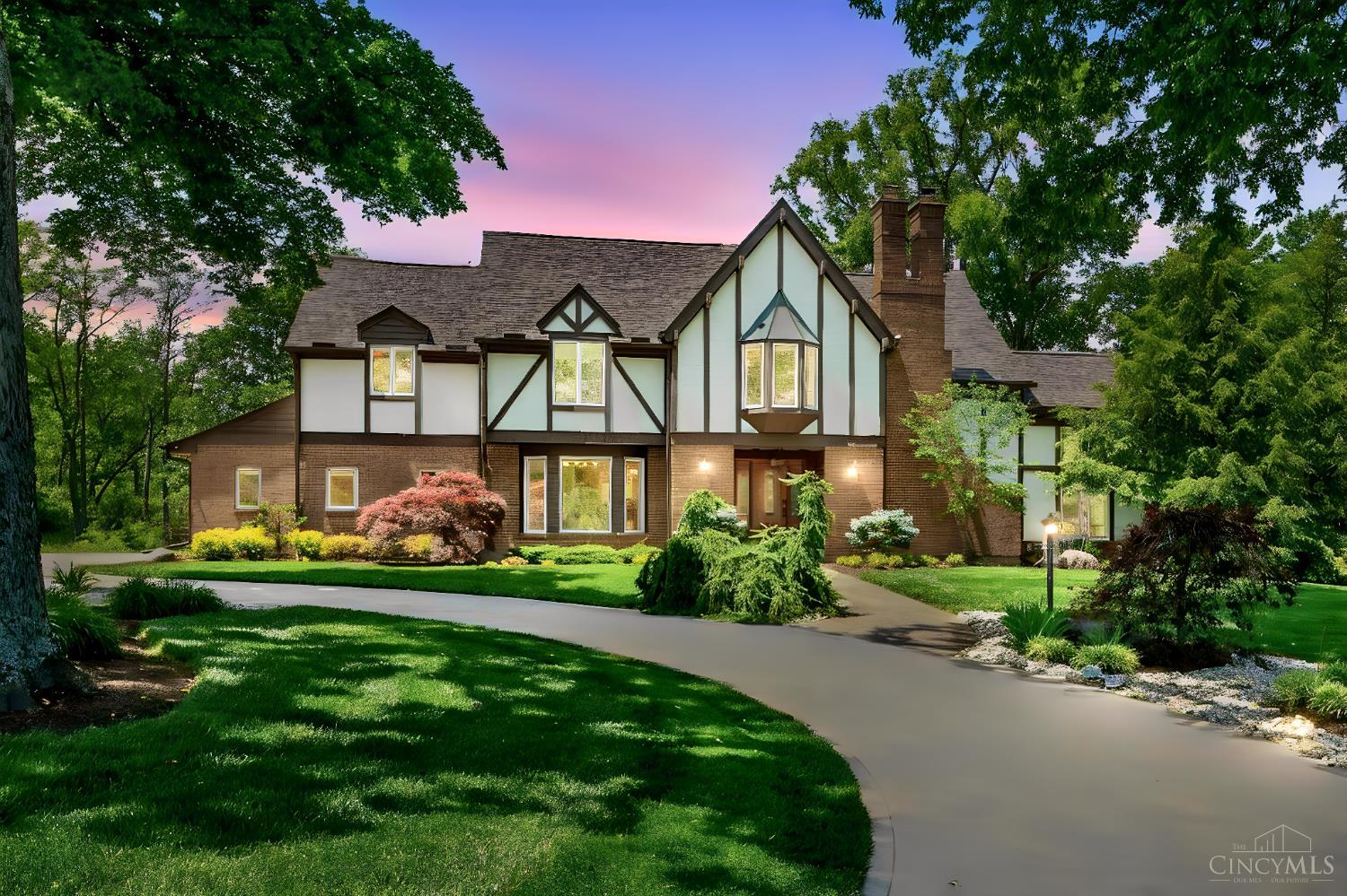 Residential in Turtle Creek Twp