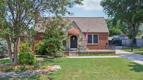259 Waverly Dr, Tulsa, OK, 74104-2129 | Card Image
