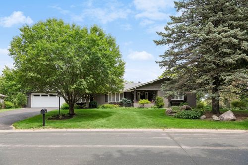 6134 Arctic Way, Edina, MN, 55436-1806 | Card Image