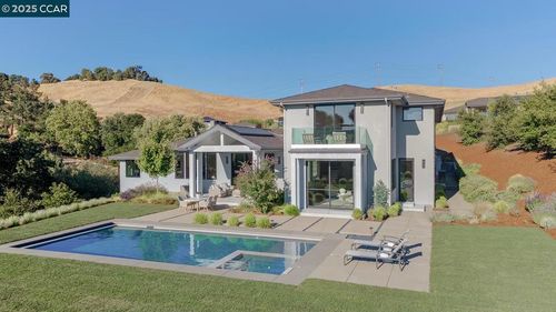 11 Lucas Ranch Ct, Lafayette, CA, 94549-5559 | Card Image