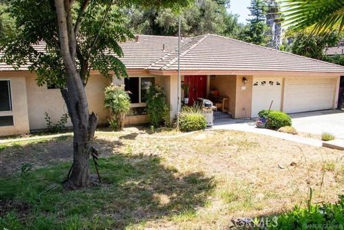 757 Mockingbird Cir, Escondido, CA, 92025-7455 | Card Image