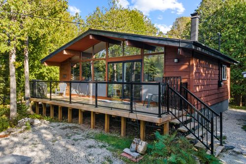 529 Lindsay Rd 30, Miller Lake, ON, N0H1Z0 | Card Image