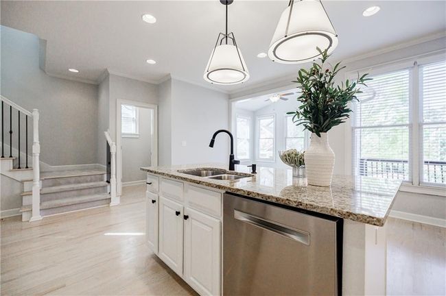 5210 Davenport Pl, Townhouse with 4 bedrooms, 5 bathrooms and 2 parking in Roswell GA | Image 14