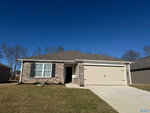 151 Olde Hearth Rd, New Market, AL, 35761-2600 | Card Image