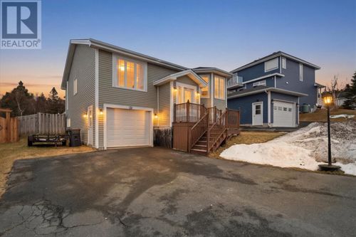 81 Dawsons Run, Conception Bay South, NL, A1W3J5 | Card Image