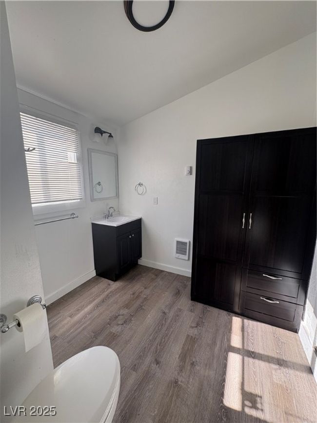 5 Avenue B, House other with 1 bedrooms, 1 bathrooms and null parking in Mc Gill NV | Image 11