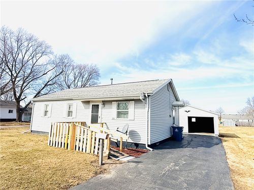 502 E Mcneil Ave, Hoopeston, IL, 60942-1231 | Card Image