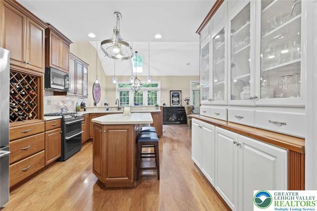 4741 Pinehurst Cir, Townhouse with 3 bedrooms, 3 bathrooms and null parking in CENTER VALLEY PA | Image 12