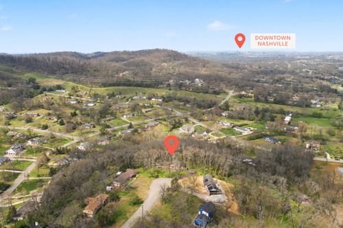 877 Hillhaven Ct, Nashville, TN, 37220-2109 | Card Image