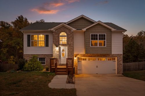 1614 Short Leaf Lane, Soddy Daisy, TN, 37379 | Card Image