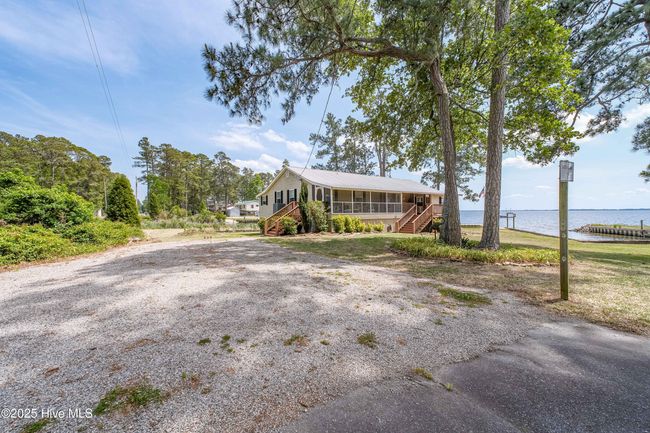 966 W Island View Rd, House other with 3 bedrooms, 2 bathrooms and null parking in Bath NC | Image 14