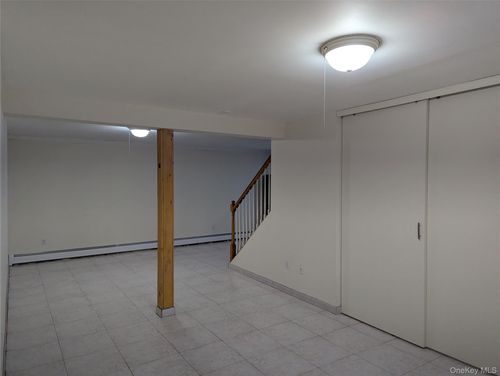 38 3rd St, Ronkonkoma, NY, 11779-5368 | Card Image