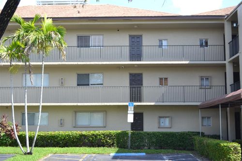 apt-203-7750 Nw 50th St, Lauderhill, FL, 33351-5780 | Card Image