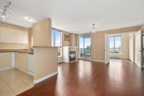 1708-7077 Beresford Street, Burnaby, BC, V5E4J5 | Card Image