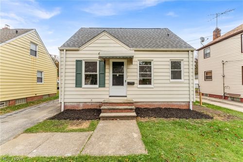 441 E 250th St, Euclid, OH, 44132-1873 | Card Image