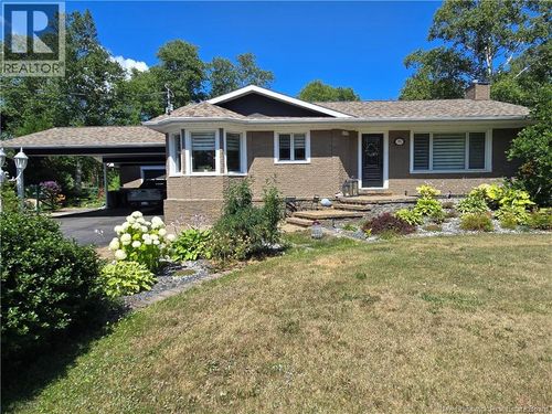 580 Chaleur St, Dunlop, NB, E8K2P2 | Card Image