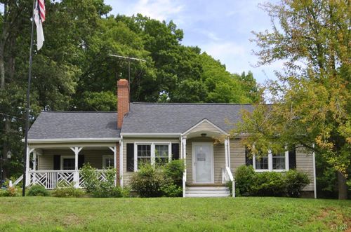 133 Reichard Dr, Madison Heights, VA, 24572-3715 | Card Image