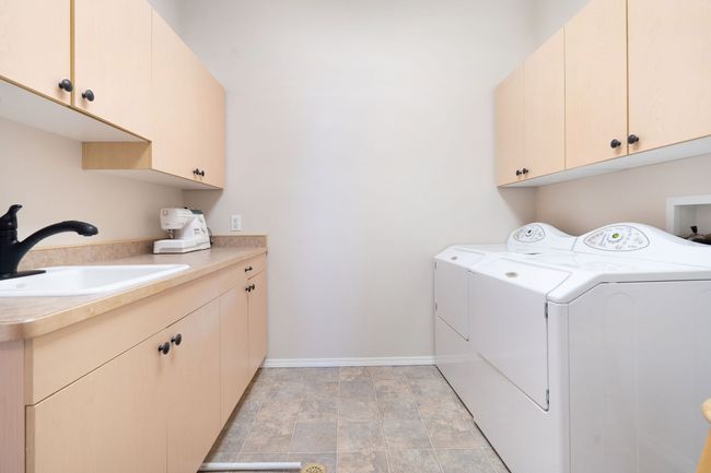 Laundry Room | Image 40