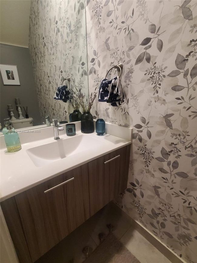 UNIT-9 - 10407 Nw 82 Nd St, Condo with 3 bedrooms, 3 bathrooms and null parking in Doral FL | Image 8