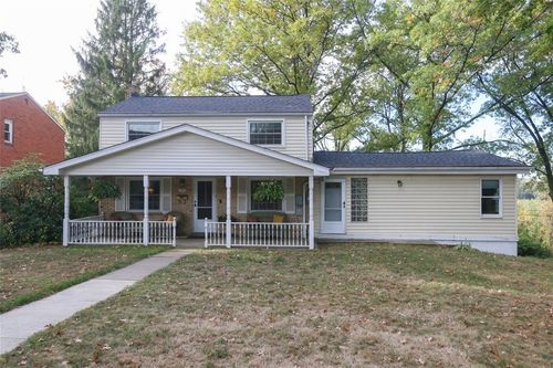 135 Williams Pl, Pittsburgh, PA, 15221-4115 | Card Image