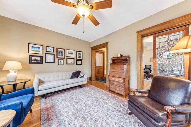 4-web-or-mls-04_Interior.jpg | Image 4