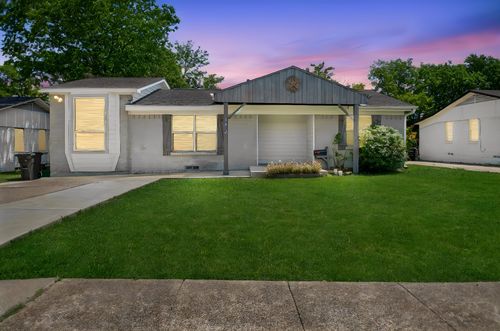 1812 Spring Lake Dr, Mesquite, TX, 75149-6323 | Card Image
