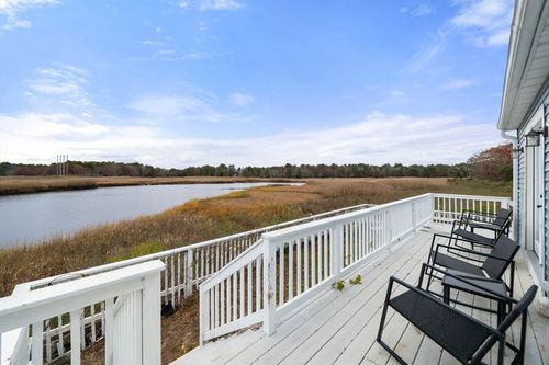 156 Sandwich Rd, Wareham, MA, 02571-1605 | Card Image